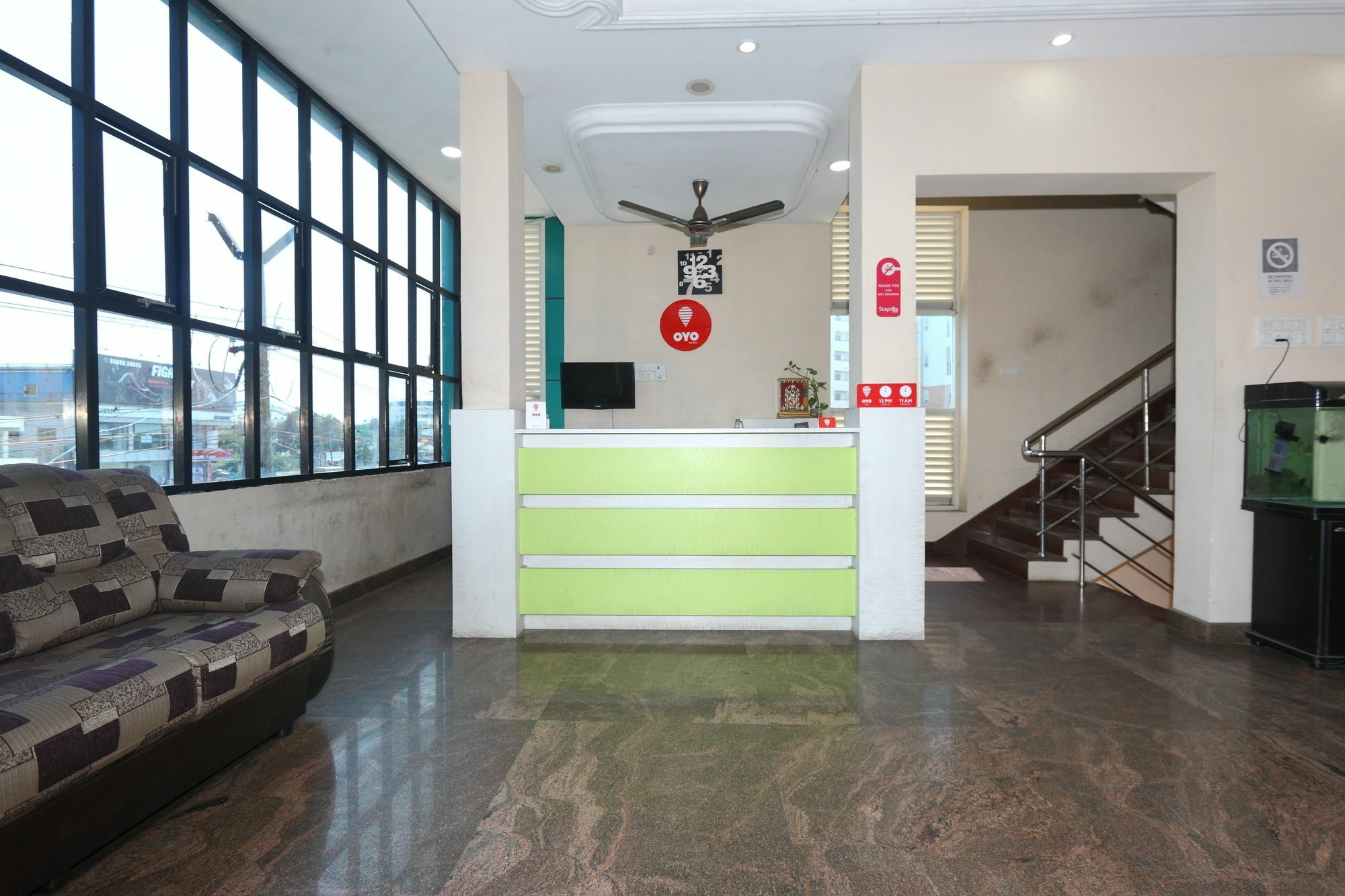 O Raaj Residency Lodge *