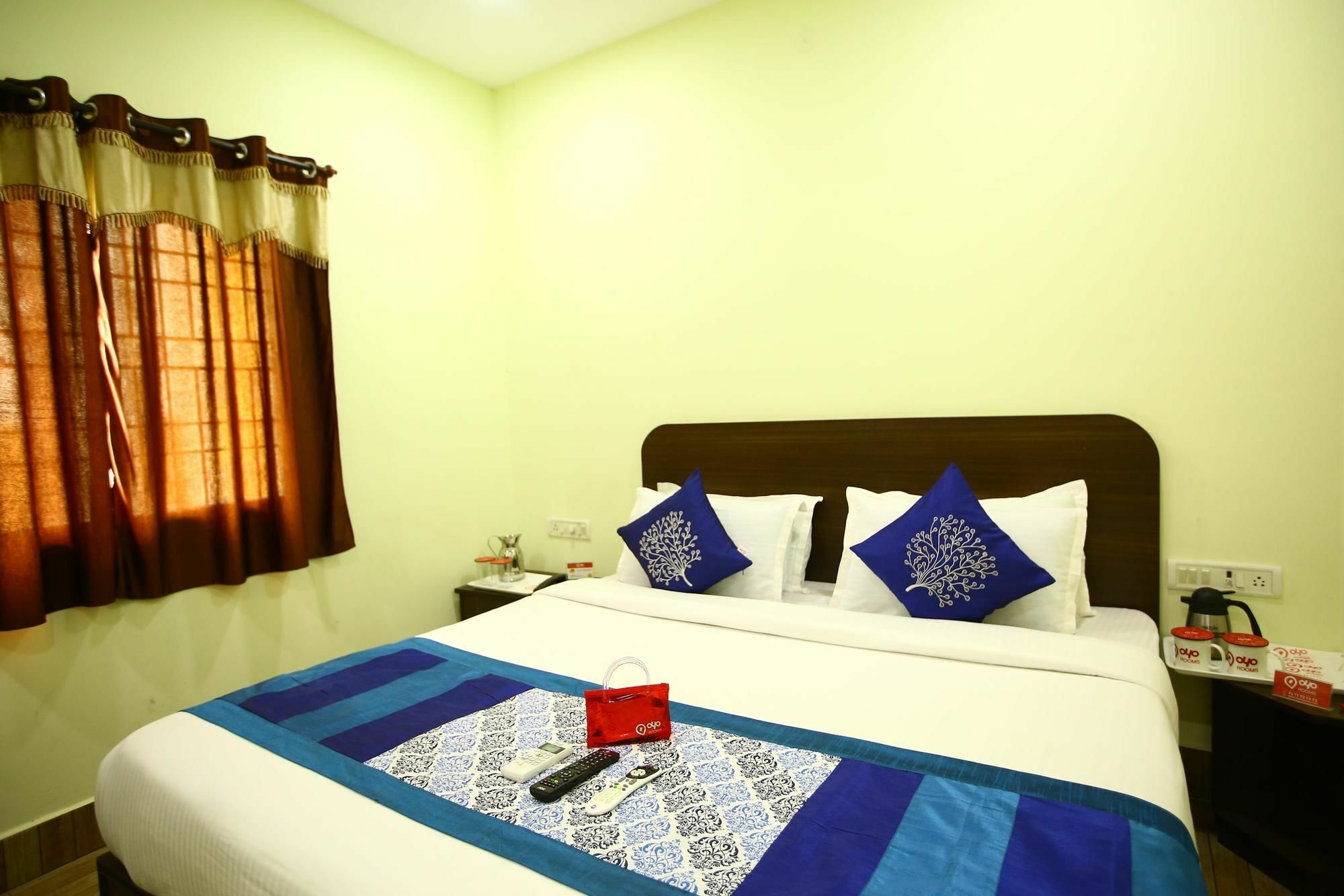 Lodge O Raaj Residency